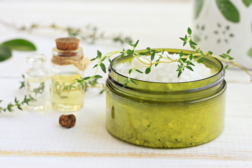 Safe and Unsafe Essential Oils for Pets