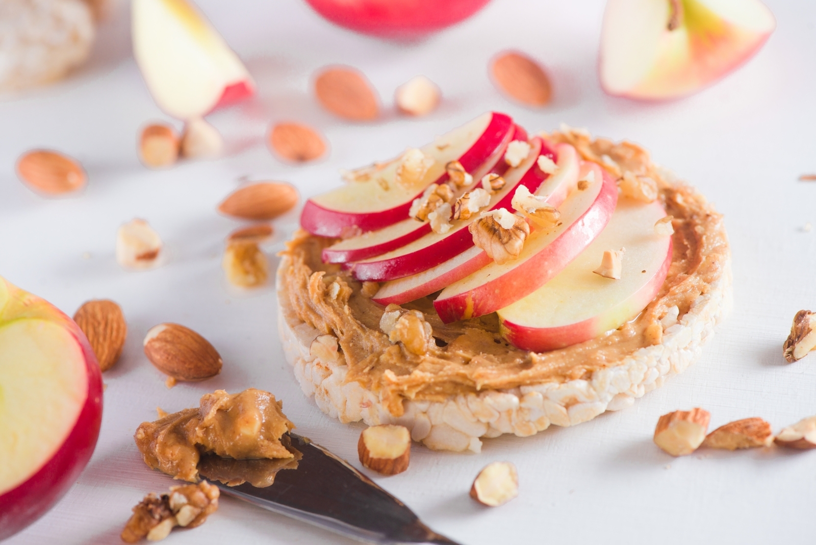 5 Diabetic Snacks to Eat to Help Manage Sugars